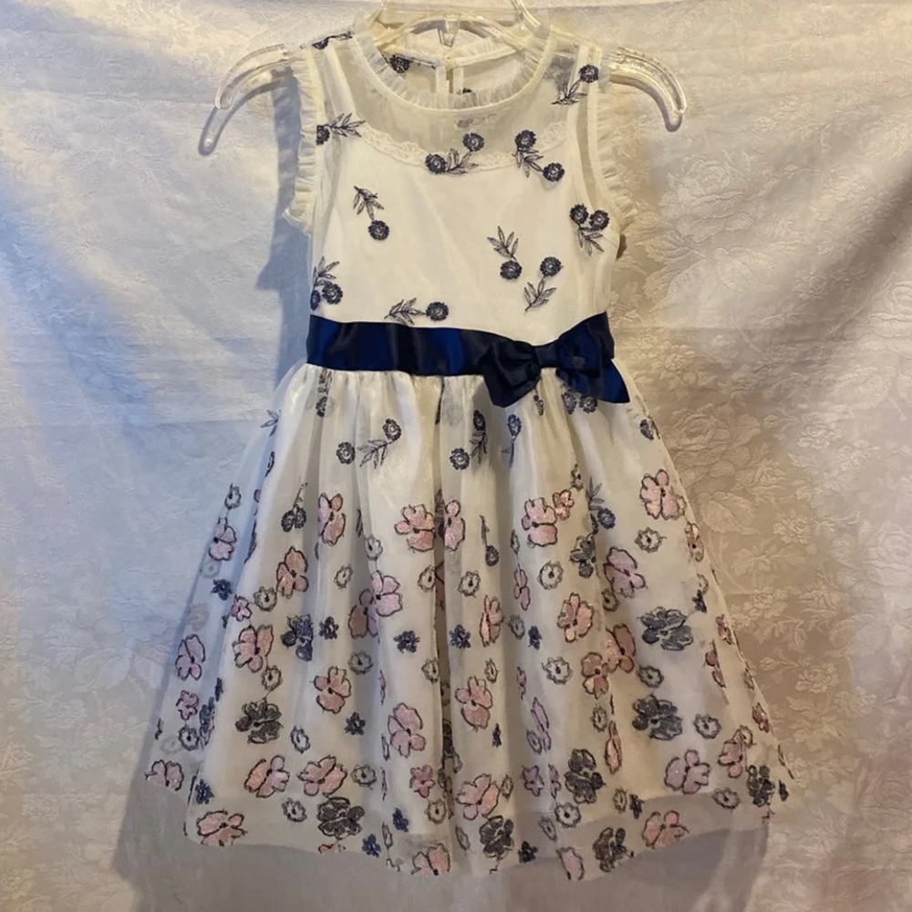 Girls Size 6 Dress